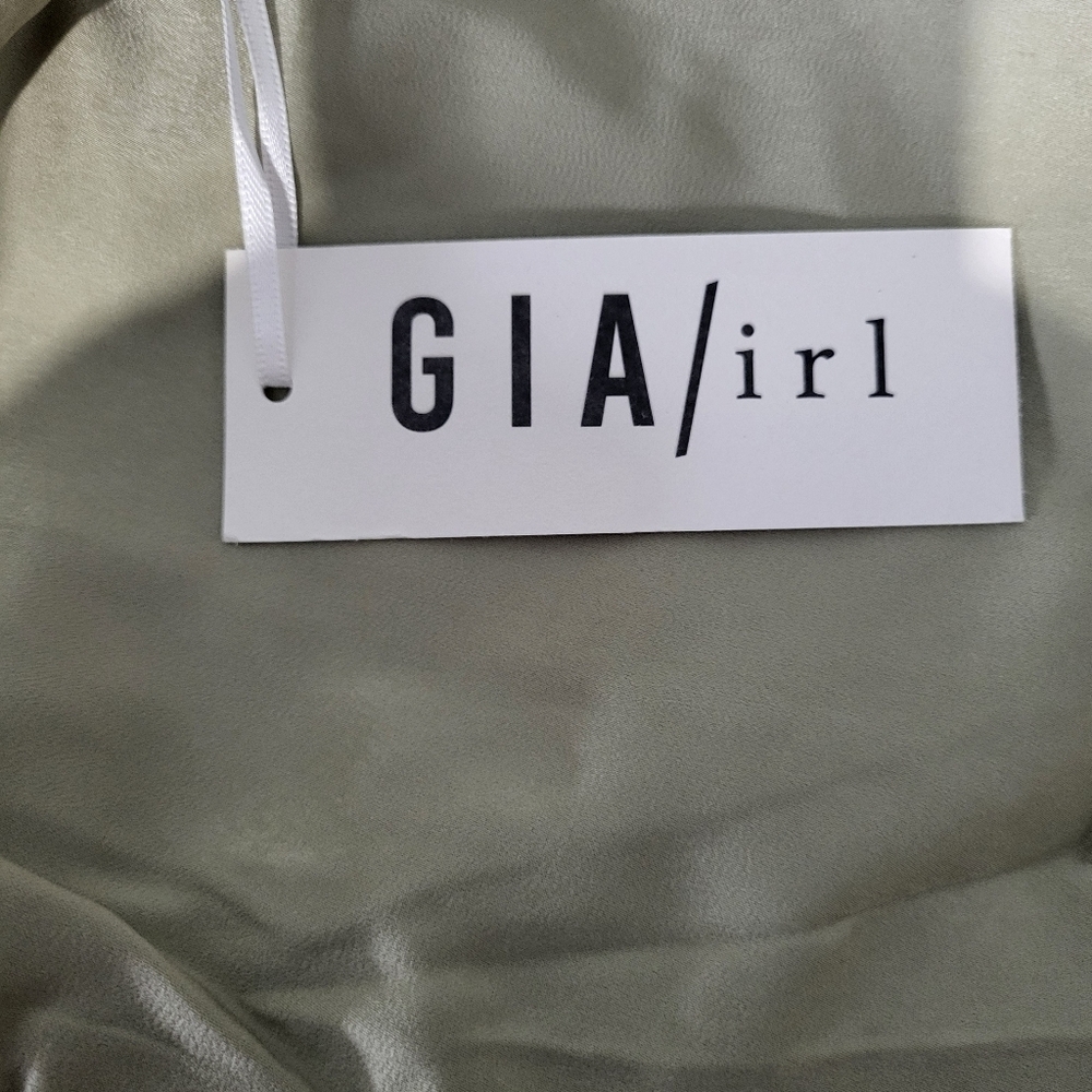 Giairl Light Sage Alaia Top Size 16/18(Vanity Size 1) NWT - Picture 7 of 12